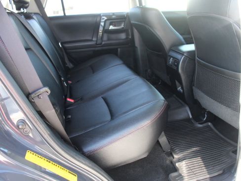 Certified 2024 Toyota 4Runner TRD Off-Road Premium w/ Moonroof Package AWD/4WD image 19
