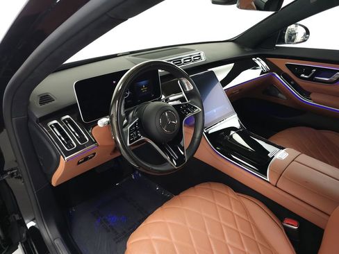 Used 2024 Mercedes-Benz S 580 4MATIC Sedan image 9