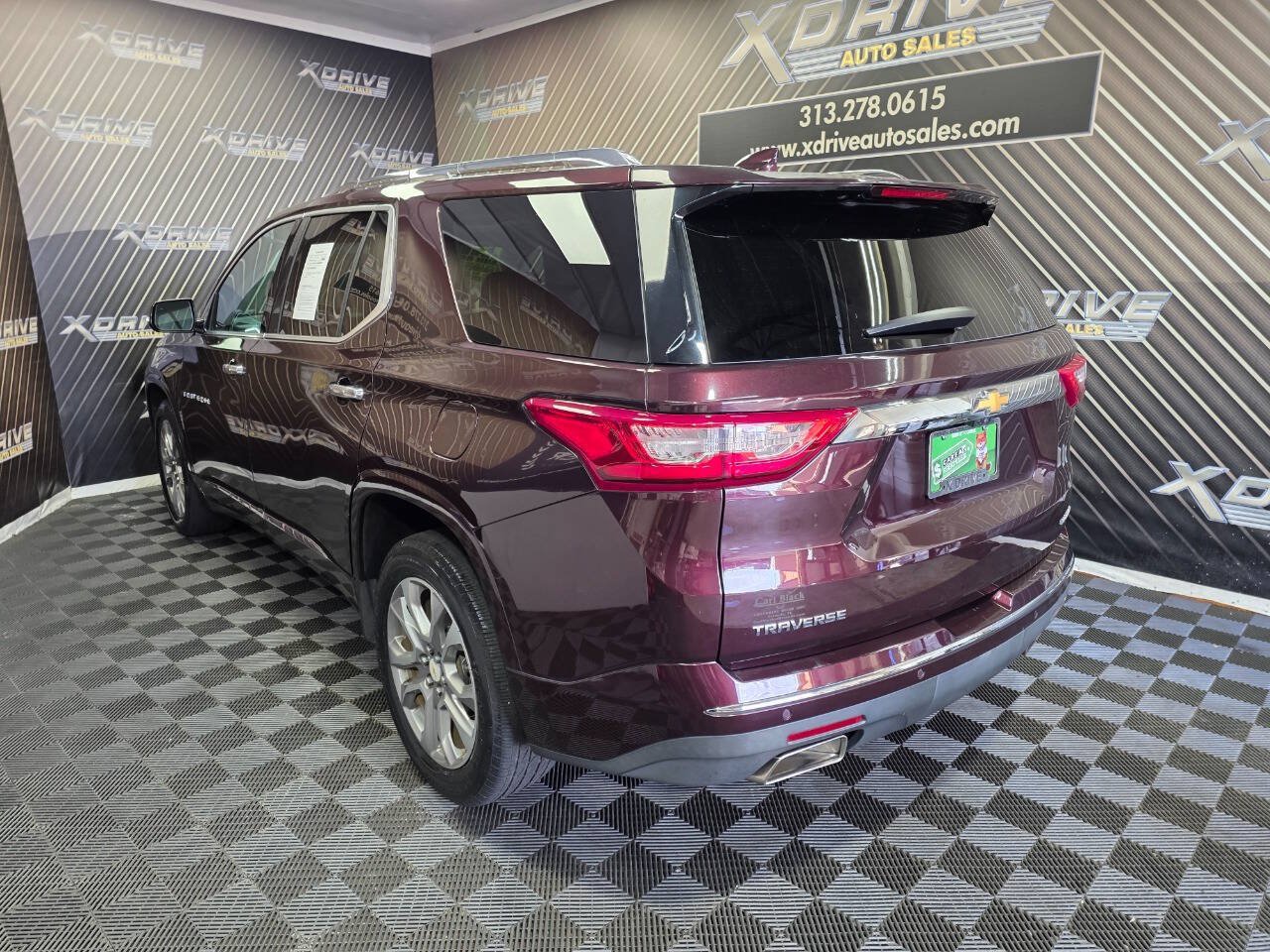 Used 2019 Chevrolet Traverse Premier w/ Driver Confidence II Package FWD image 9