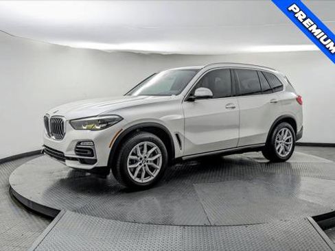 Used 2020 BMW X5 sDrive40i w/ Premium Package image 2