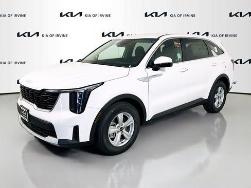 New 2026 Kia Sorento LX FWD image 2