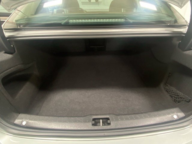 Used 2025 Volvo S90 B6 Plus AWD/4WD image 9