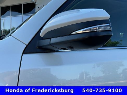 Used 2023 Toyota 4Runner Limited AWD/4WD image 15