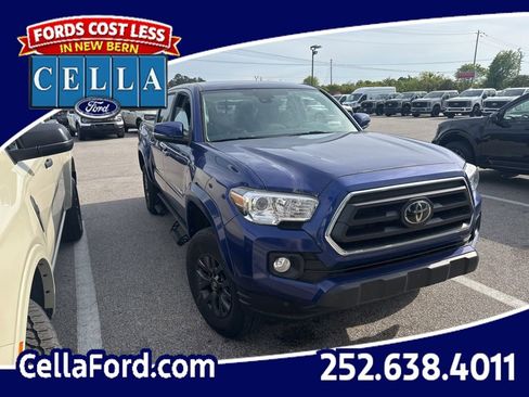 Used 2022 Toyota Tacoma SR5 AWD/4WD image 1
