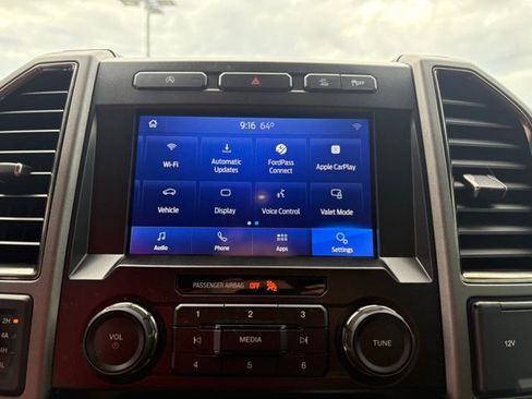 Used 2020 Ford F150 Raptor image 16