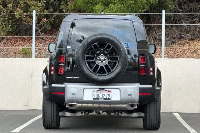 Used 2025 Land Rover Defender 110 S AWD/4WD image 4