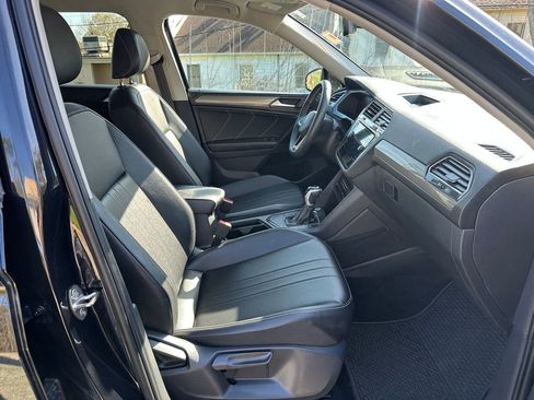 Used 2023 Volkswagen Tiguan SE image 46