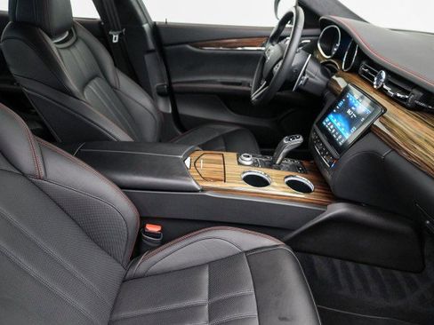 Used 2020 Maserati Quattroporte GTS GranSport image 21