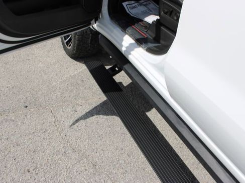 Used 2022 GMC Sierra 1500 AT4 w/ AT4 Premium Package AWD/4WD image 21