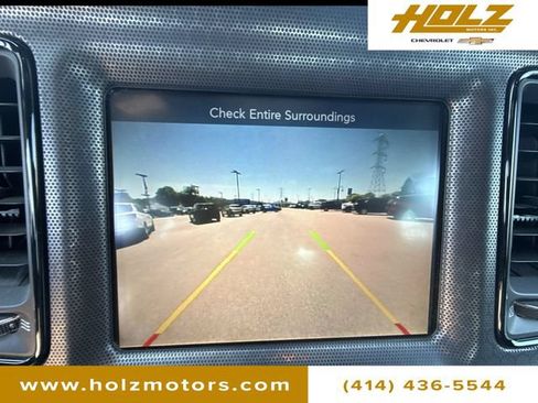 Used 2016 Dodge Challenger R/T Scat Pack w/ Leather Interior Group RWD image 16