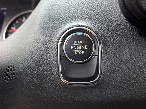 Used 2020 Mercedes-Benz Sprinter 2500 image 26