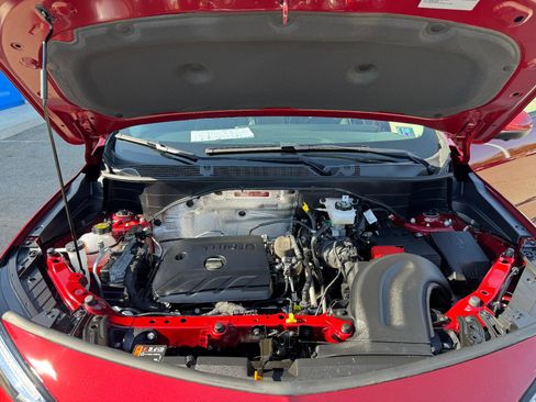 Used 2025 Buick Encore GX Avenir w/ Avenir Technology Package image 27