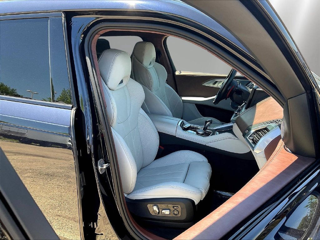 Used 2023 BMW XM AWD/4WD image 28