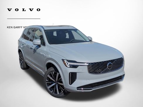 New 2026 Volvo XC90 B5 Core AWD/4WD image 1