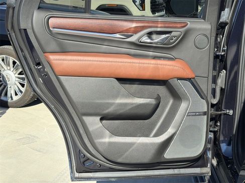 Used 2024 GMC Yukon Denali Ultimate image 27
