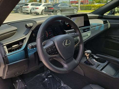 Used 2024 Lexus ES 350 w/ Premium Package FWD image 6