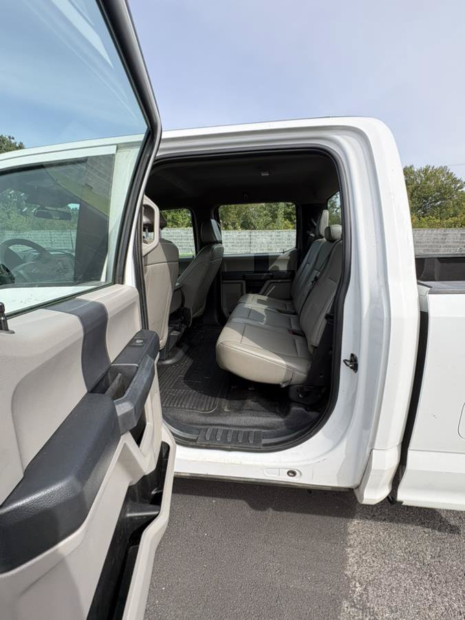 Used 2022 Ford F250 XL w/ Power Equipment Group RWD image 11