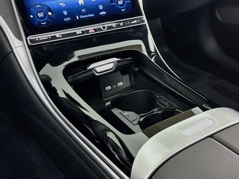 Used 2026 Mercedes-Benz C 300 Sedan image 7