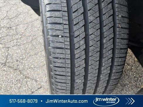 Used 2026 Jeep Grand Cherokee Limited AWD/4WD image 4