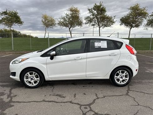 Used 2014 Ford Fiesta SE image 8