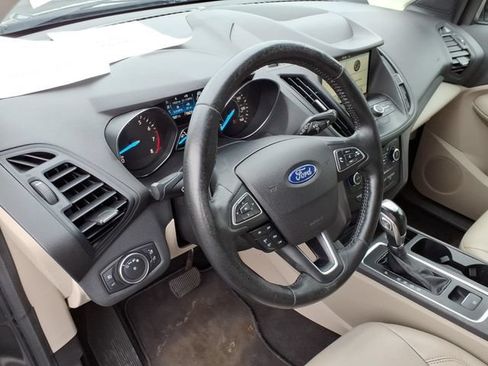 Used 2019 Ford Escape SEL AWD/4WD image 17