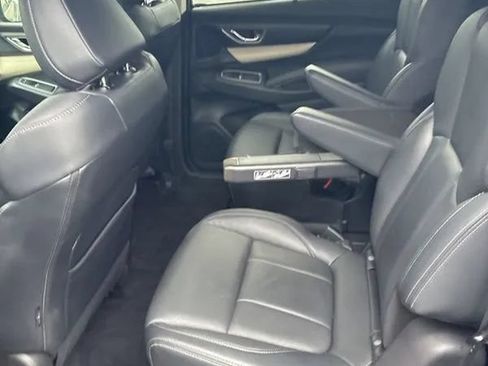 Used 2022 Subaru Ascent Limited AWD/4WD image 23