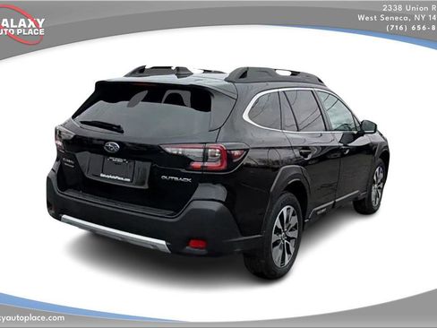 Used 2023 Subaru Outback Limited image 5