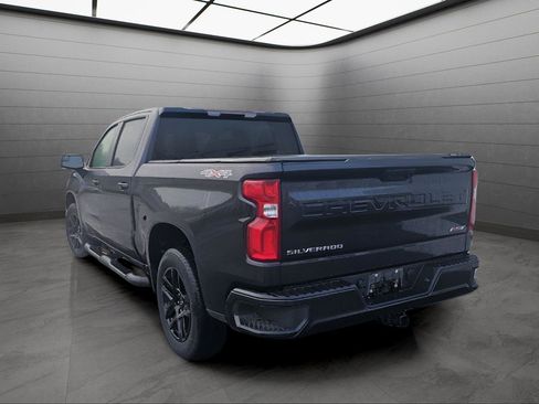 Used 2023 Chevrolet Silverado 1500 RST image 3
