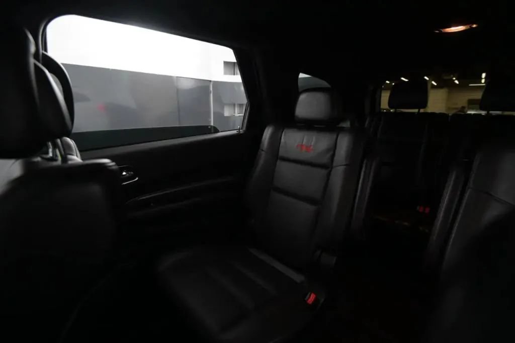 Used 2018 Dodge Durango R/T w/ Blacktop Package AWD/4WD image 36