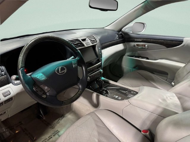 Used 2012 Lexus LS 460 AWD w/ Luxury Value Edition image 25