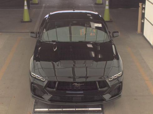Used 2024 Ford Mustang GT Premium RWD image 3