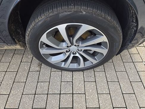Certified 2025 Land Rover Discovery Sport S AWD/4WD image 11