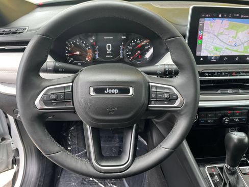Used 2025 Jeep Compass Limited AWD/4WD image 31