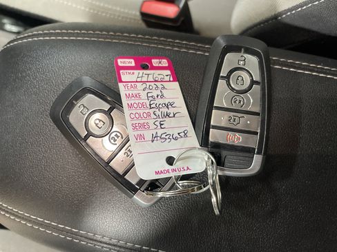 Used 2022 Ford Escape SE w/ Convenience Package image 24