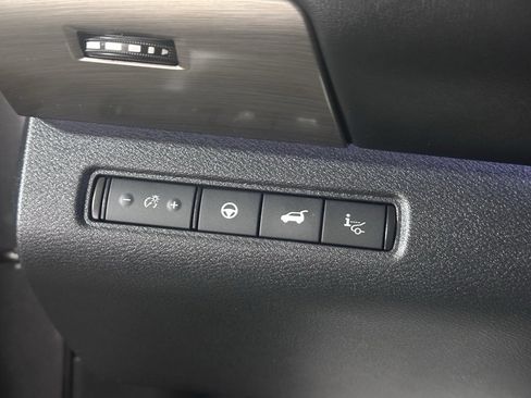 Used 2022 Nissan Pathfinder Platinum w/ Cargo Package image 18