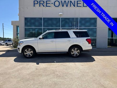 Used 2022 Ford Expedition XLT RWD image 1