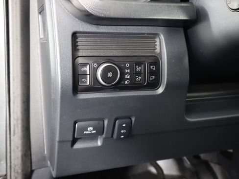 Certified 2025 Ford F450 Platinum w/ FX4 Off-Road Package image 55