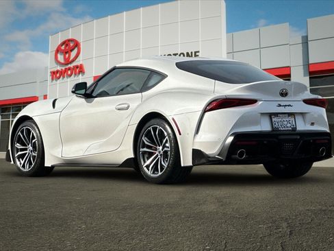 Certified 2021 Toyota Supra w/ Safety & Technology Package RWD image 5