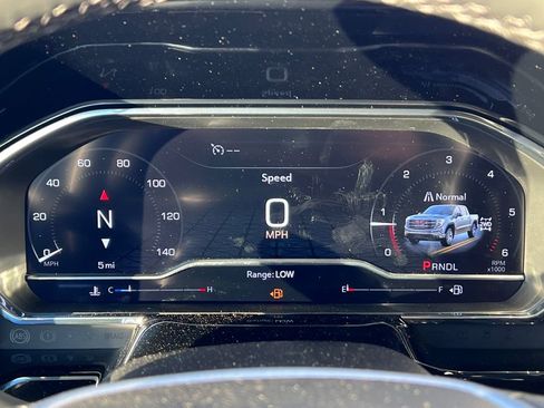 New 2025 GMC Sierra 1500 Elevation image 21