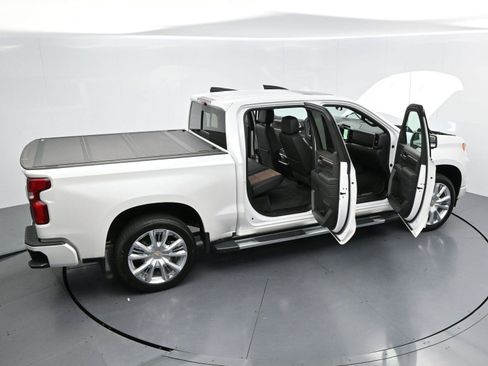 Used 2024 Chevrolet Silverado 1500 High Country w/ High Country Premium Package AWD/4WD image 42