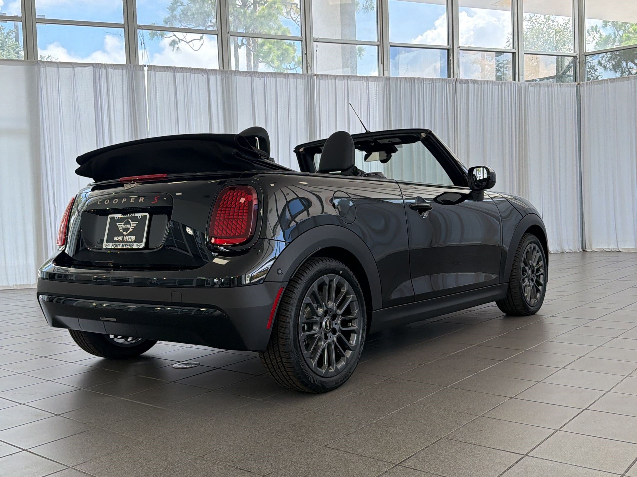 New 2026 MINI Cooper S FWD image 9
