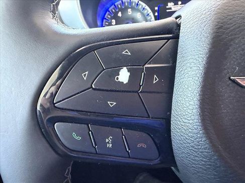 Used 2018 Chrysler Pacifica Touring Plus w/ S Appearance Package FWD image 18