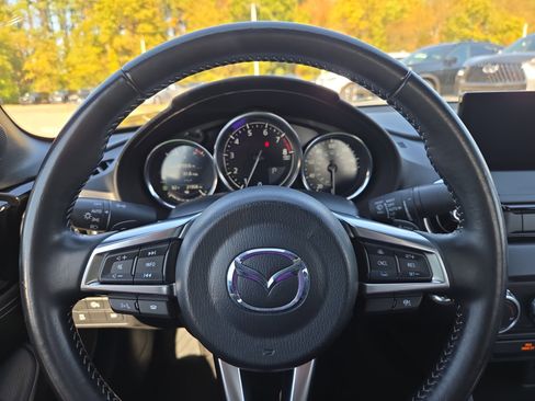 Used 2024 MAZDA MX-5 Miata RF Grand Touring image 11