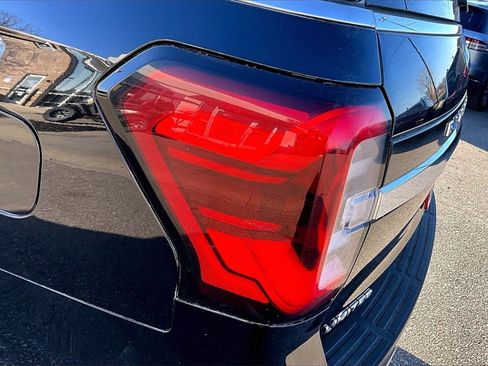 Used 2023 Ford Expedition Max Limited image 30