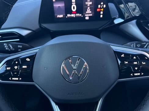 Used 2023 Volkswagen ID.4 S image 23