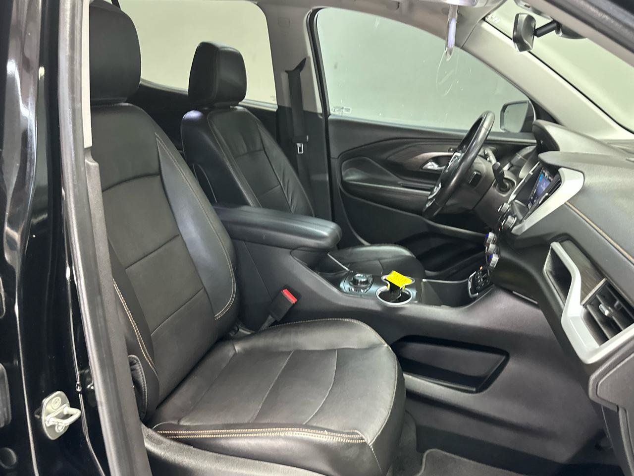 Used 2019 GMC Terrain SLT w/ Infotainment Package II FWD image 8