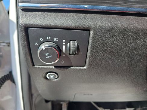 Used 2022 Jeep Grand Cherokee Limited w/ Trailer Tow Group IV image 30