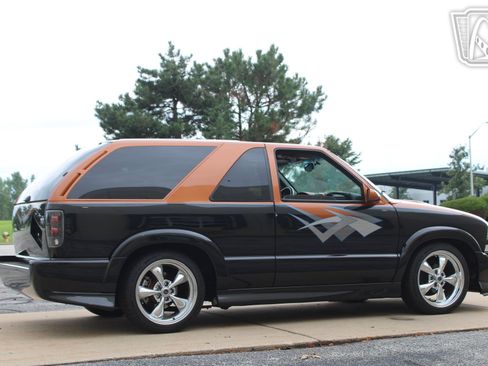 Used 2001 Chevrolet Blazer Xtreme w/ Preferred Equipment Group RWD image 33