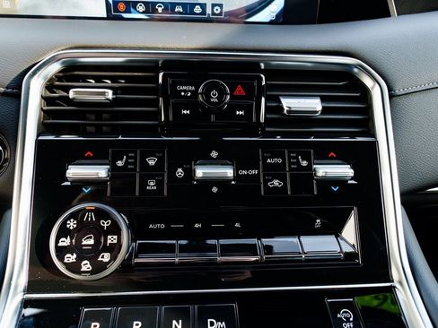 New 2026 Nissan Armada SL image 14