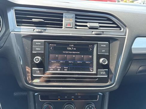 Used 2018 Volkswagen Tiguan S w/ 3rd Row Seat Package AWD/4WD image 13
